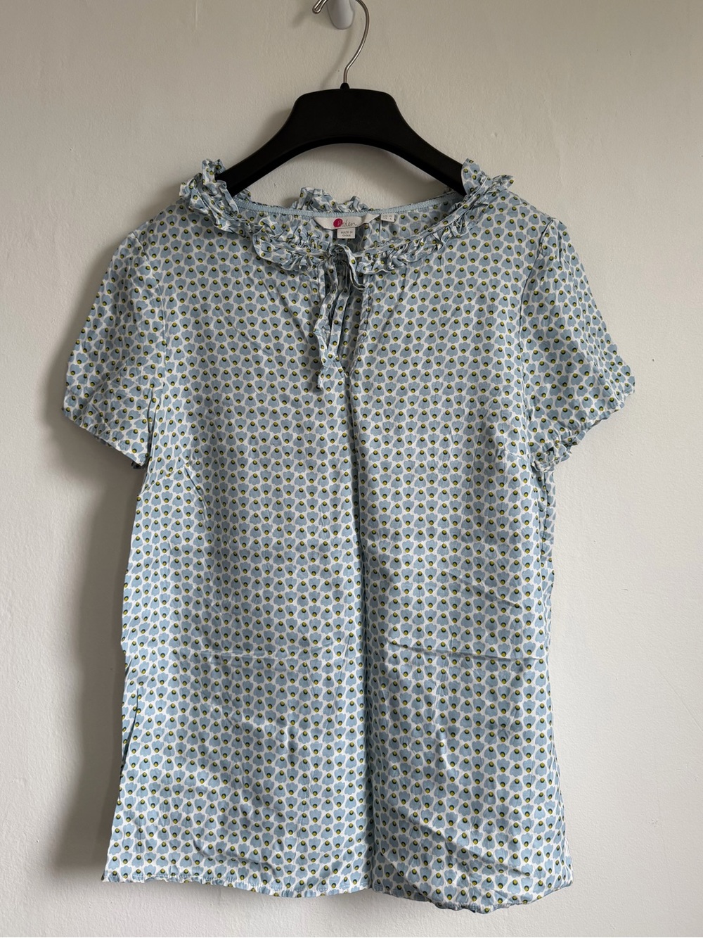 6 Boden women’s blouse short sleeve ruffled neckline floral silk blend